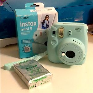 Used instax mini 9 in ice blue